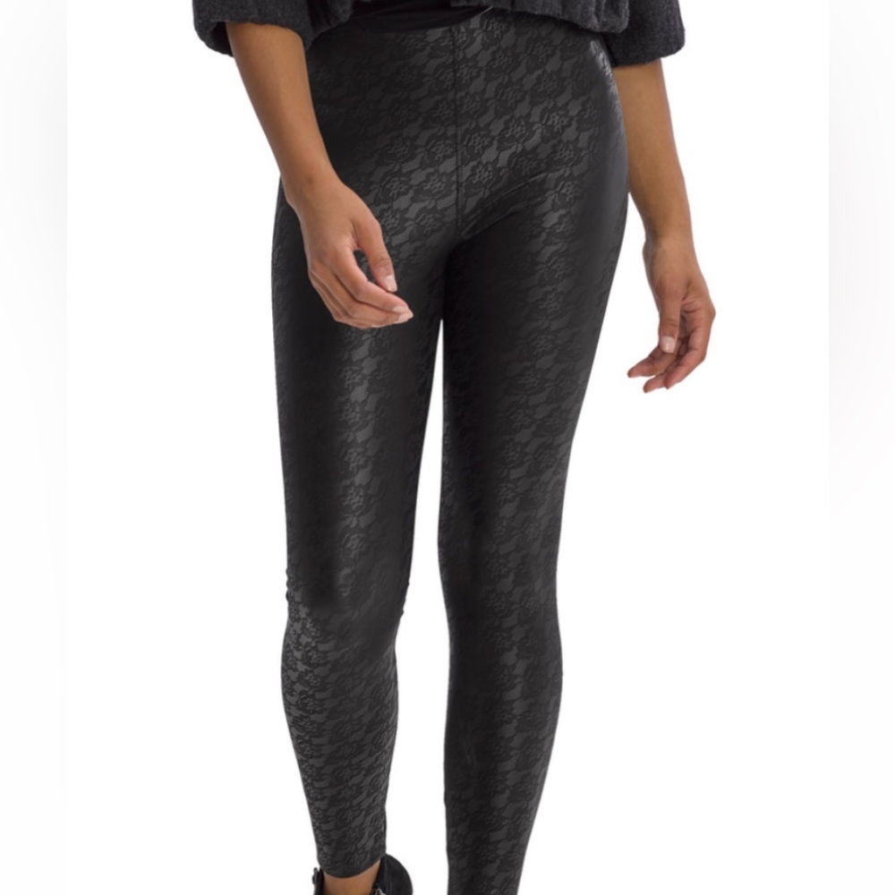 HUE - Lacy Leatherette High Rise Leggings like new